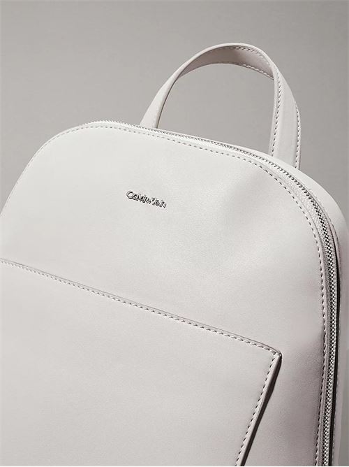 CK MUST DOME BACKPACK CALVIN KLEIN | K60K611363/PEG